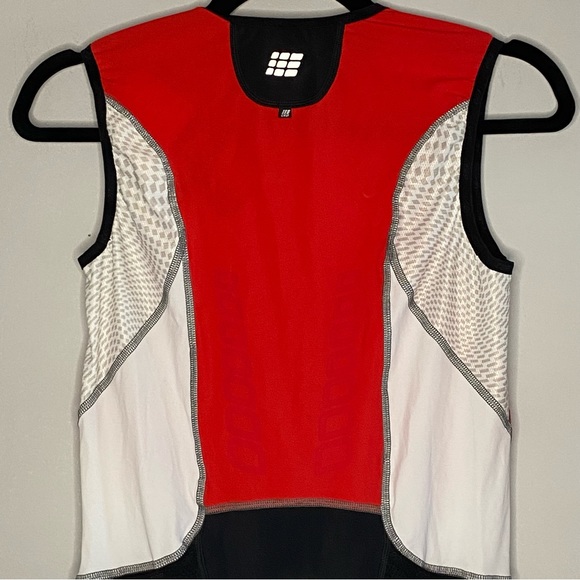Women’s CEP Dynamic +Triathlon Compression Skinsuit Sz V (XL) NWT Black/Red NWT - Picture 4 of 14